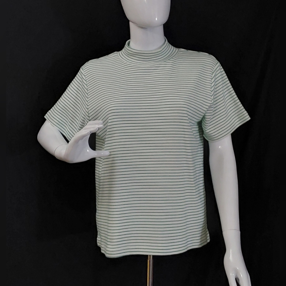 ERIKA & CO. Women's Top / SIZE: MEDIUM